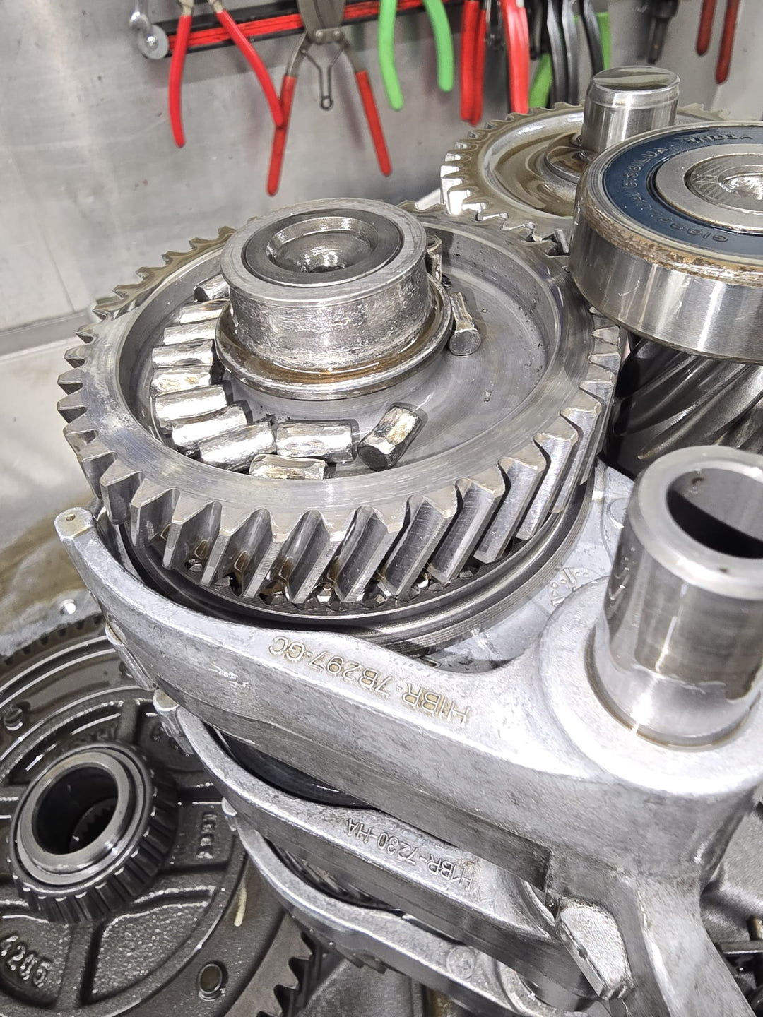 Manual Gearbox Not Selecting Gears or Crunching – Causes and Fixes ...